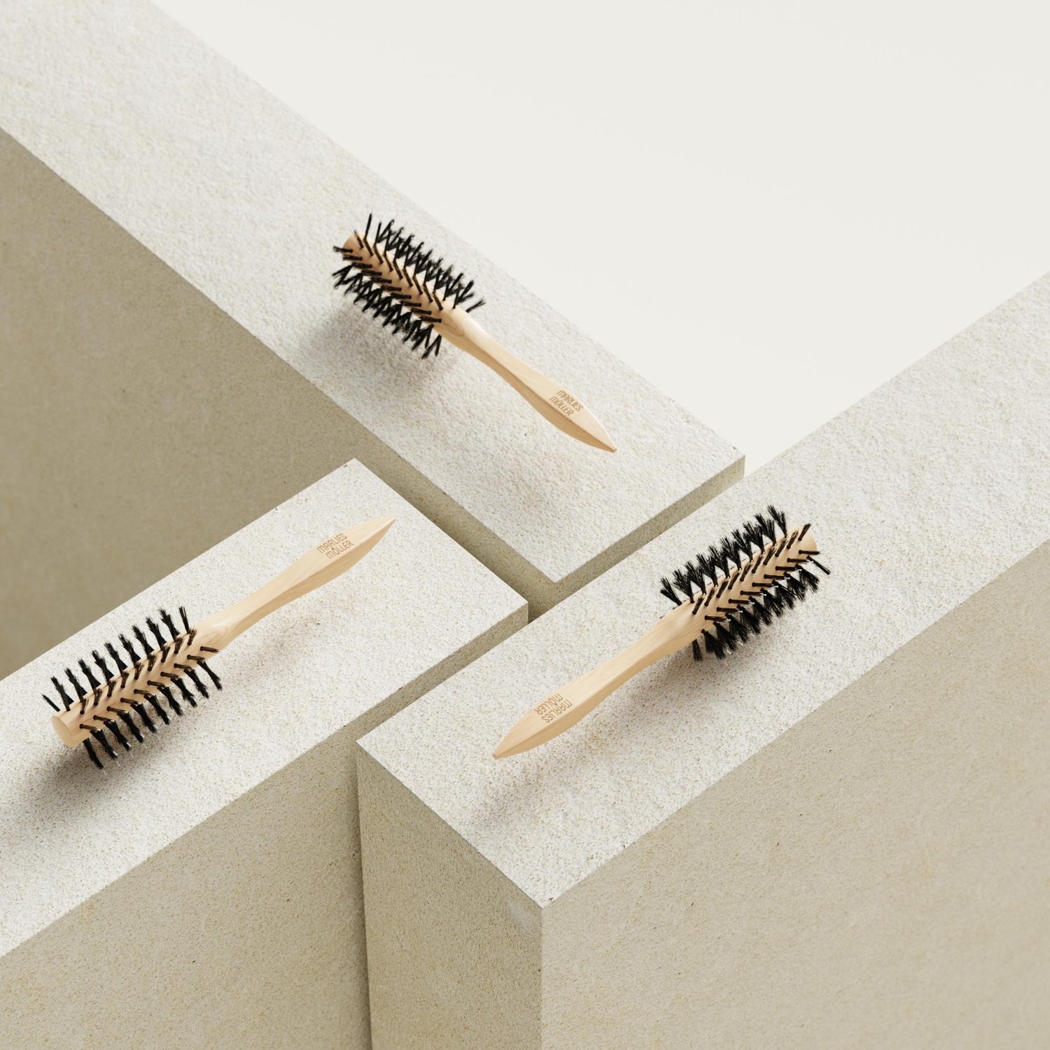 large round styling brush